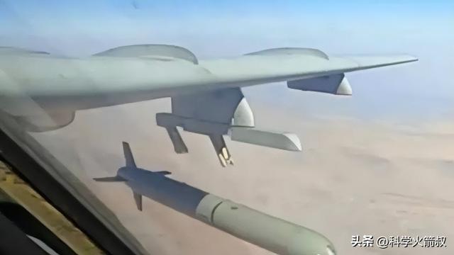 聊阅兵中那些尖端的空天武器PG电子麻将胡了2试玩聊(图5)
