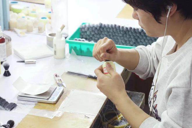 北小县城的刷子刷出30亿美颜经济PG麻将胡了免费试玩模拟器一把河(图4)